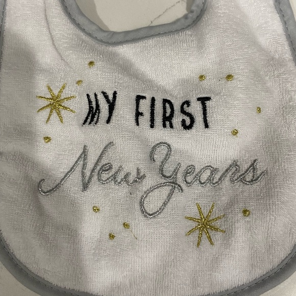 Baby’s Unisexed My First New Year’s Infant Bib Memorabilia - Picture 2 of 4